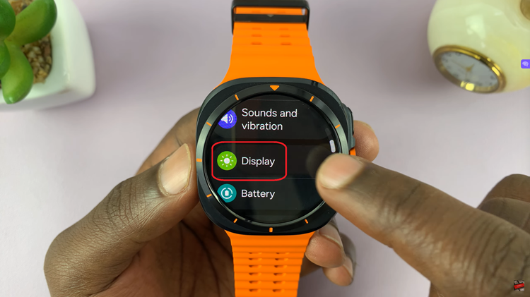 Enable Auto-Adaptive Screen Brightness On Samsung Galaxy Watch Ultra