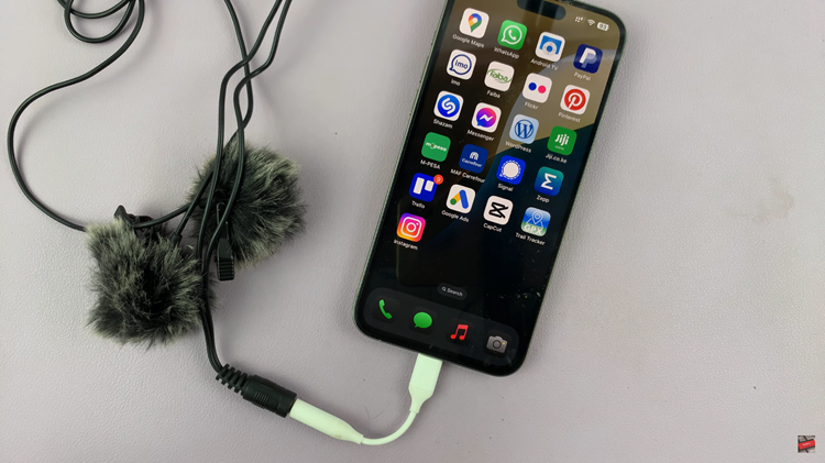 How To Connect Lapel Lavalier Microphone To iPhone