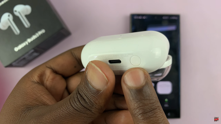 Put Samsung Galaxy Buds 3 Pro In Pairing Mode