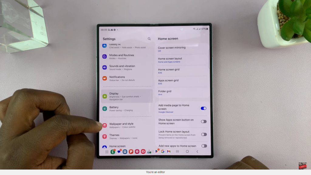 Customize Taskbar On Samsung Galaxy Z Fold 6