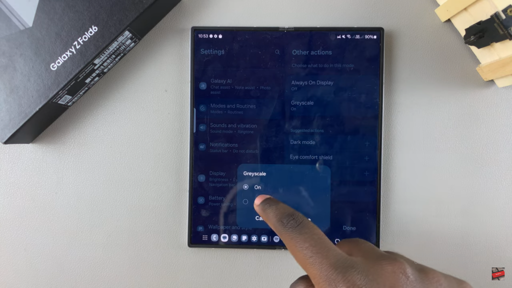 Fix Screen Color On Samsung Galaxy Z Fold 6