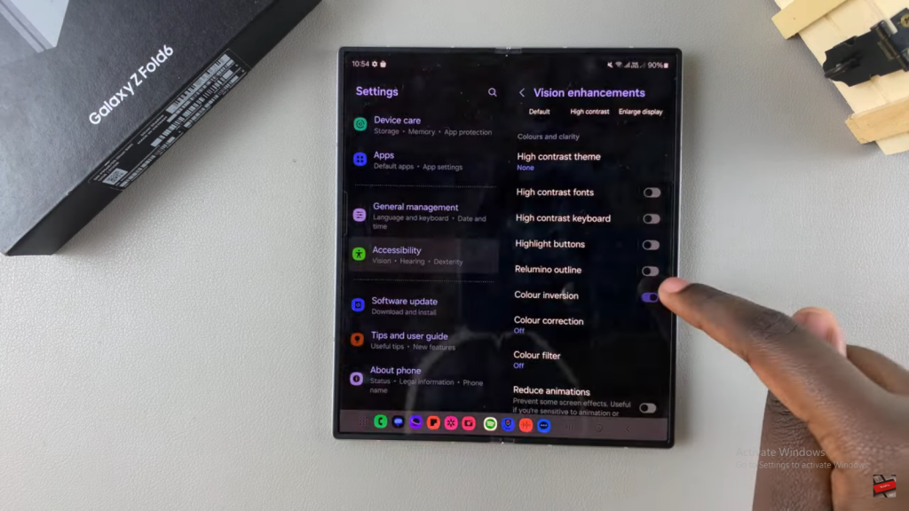 Fix Screen Color On Samsung Galaxy Z Fold 6