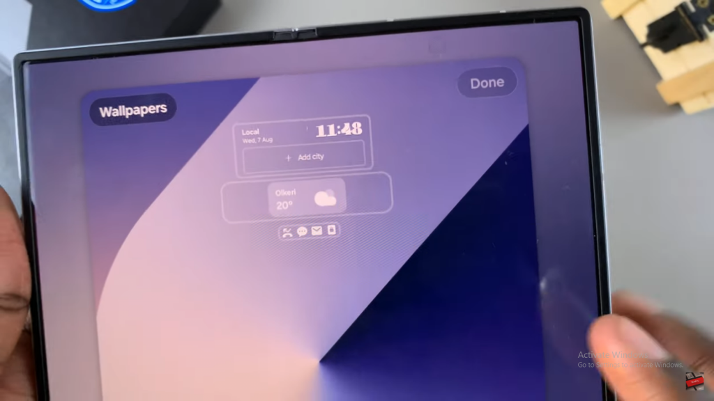 Add Multiple Clocks To Always ON Display Of Samsung Galaxy Z Fold 6