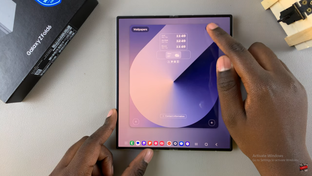 Add Multiple Clocks To Always ON Display Of Samsung Galaxy Z Fold 6