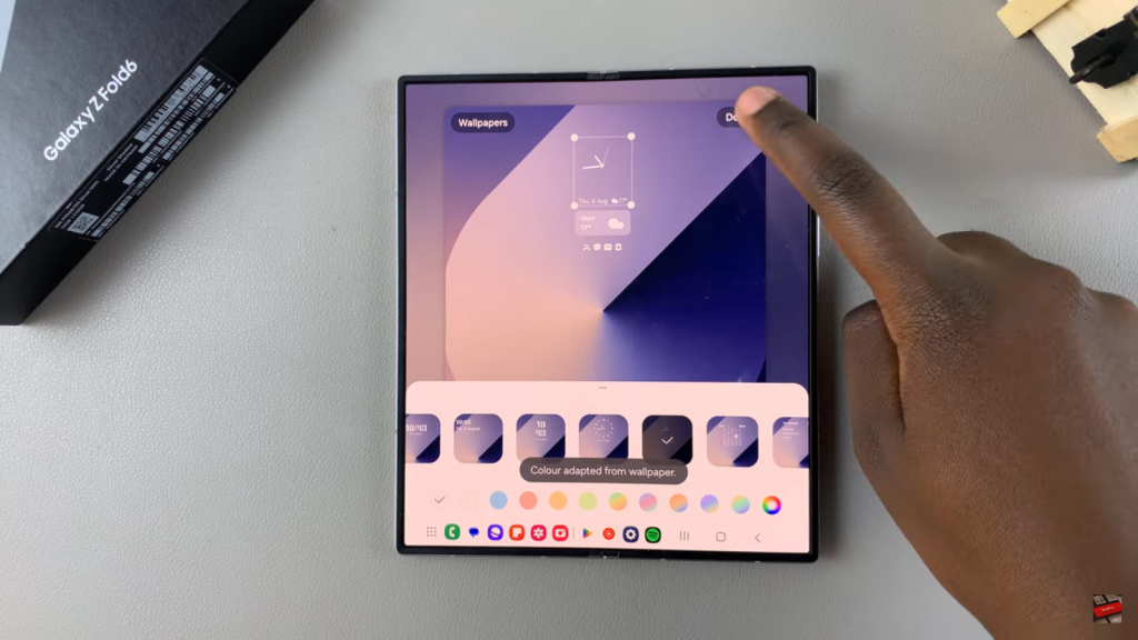 Add Analog Clock To Always ON Display Of Samsung Galaxy Z Fold 6