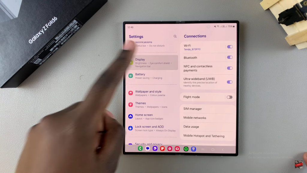 Use Built In Surface Level On Samsung Galaxy Z Fold 6