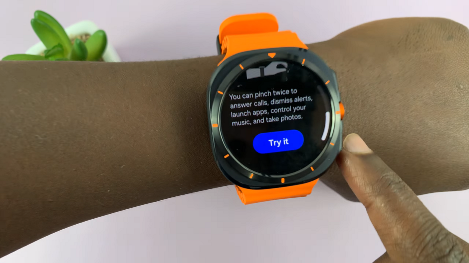 Try Gestures On Galaxy Watch Ultra