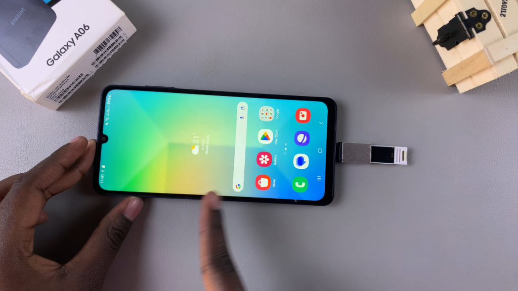 Connect USB Flash Drive To Samsung Galaxy A06