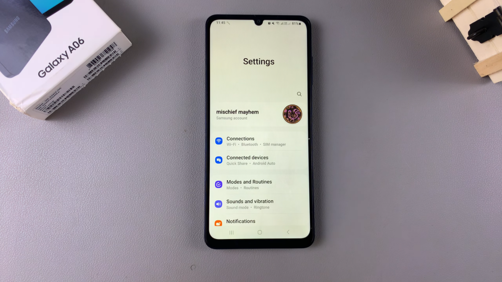 Add Analog Clock To Lock Screen Of Samsung Galaxy A06