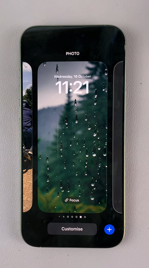 How To Customise Wallpaper On iPhone 16