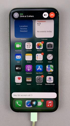 How To Accept Incoming Calls Using Siri On iPhone 16