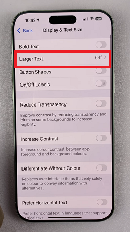 Use a Larger Font Size On iPhone 16