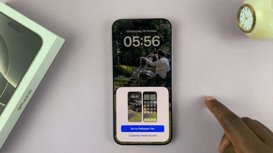 How To Use Live Wallpaper On iPhone 16