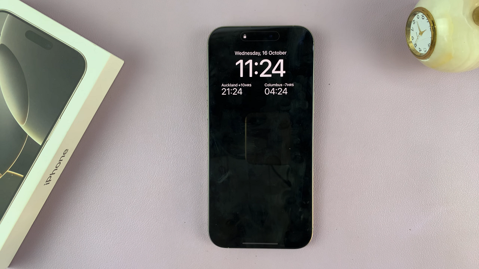 Dual Clock Widget On iPhone 16 Lock Screen