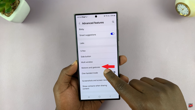 How To Screenshot Without Buttons On Samsung Galaxy