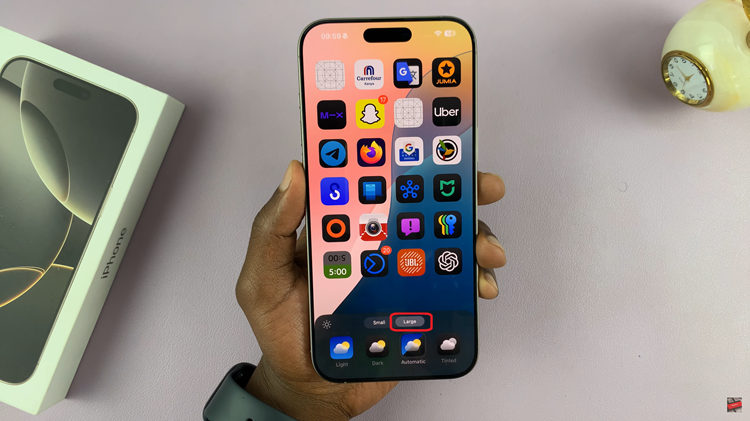 Switch To Large Icons On iPhone 16 Pro