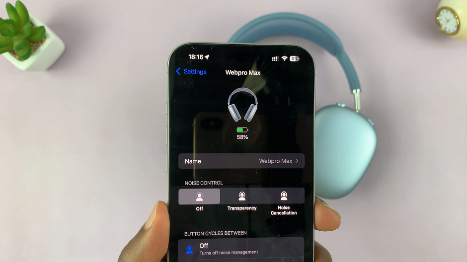 Check Battery Percentage On AirPods Max