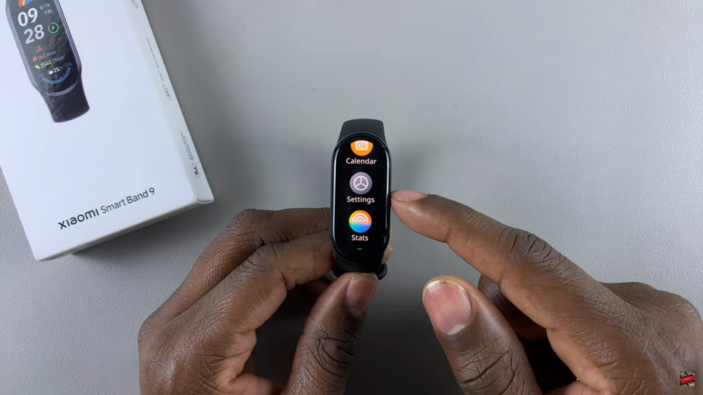 How To Enable / Disable 'Press To Hold Screen' On Xiaomi Smart Band 9