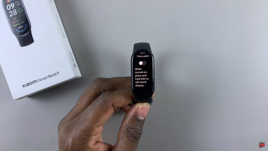 How To Enable / Disable 'Press To Hold Screen' On Xiaomi Smart Band 9