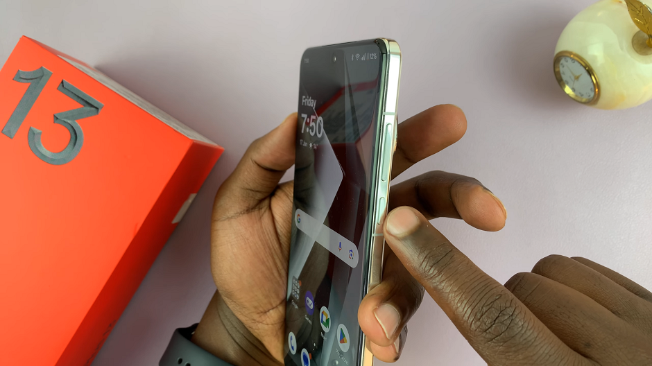 Screenshot Buttons On OnePlus 13