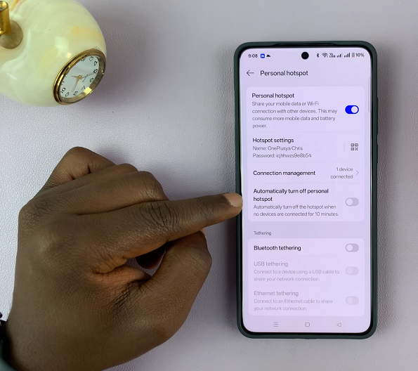 How To Disable 'Automatically Turn OFF Hotspot' On OnePlus 13