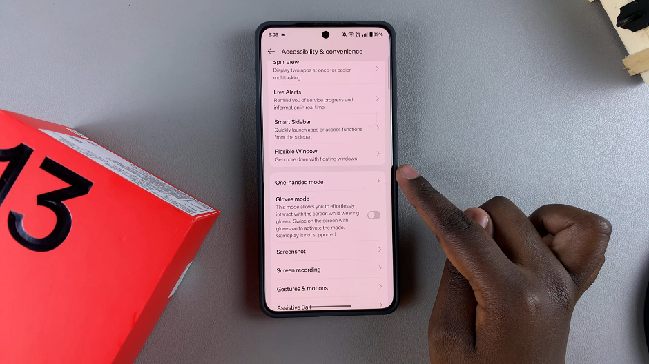 One Handed Mode On OnePlus 13