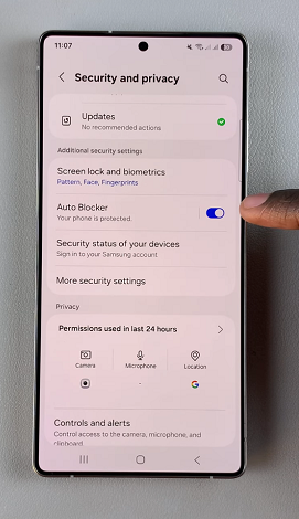 How To Enable Auto Blocker On Samsung Galaxy S25