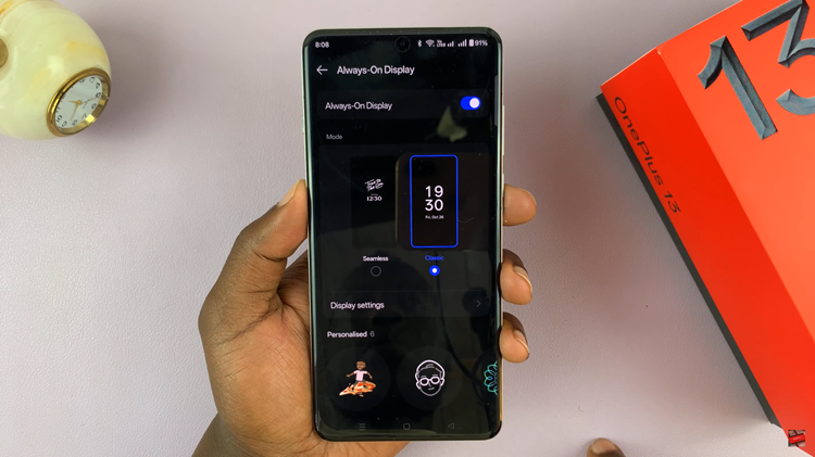 How To Change Always ON Display Clock To Analog On OnePlus 13