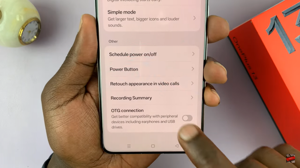How To Turn On OTG On OnePlus 13