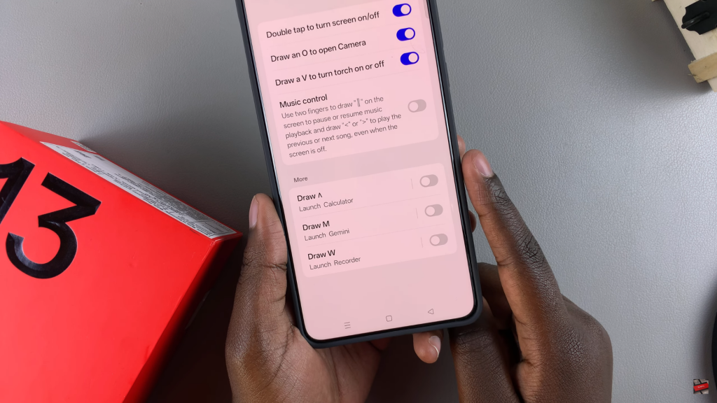 How To Use Screen Off Gestures OnePlus 13