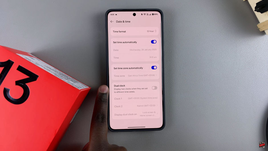 How To Enable / Disable Dual Clock On OnePlus 13