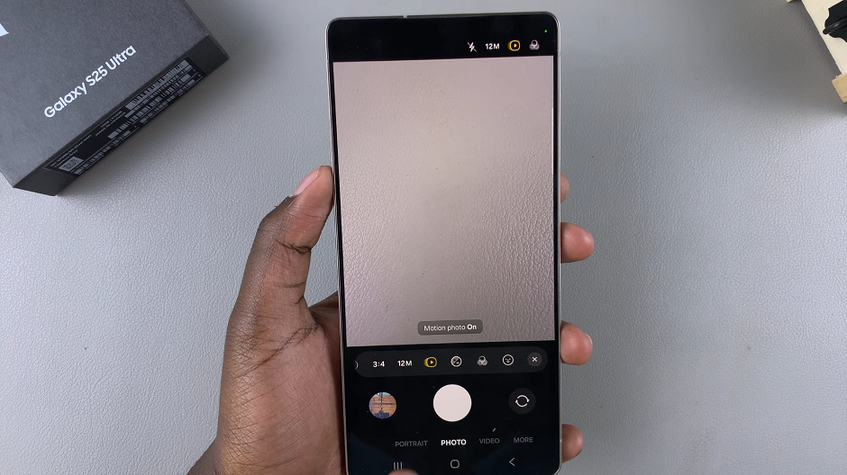 How To Turn ON Motion Photos On Galaxy S25