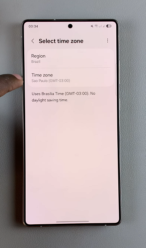 Select Time Zone On Galaxy S25