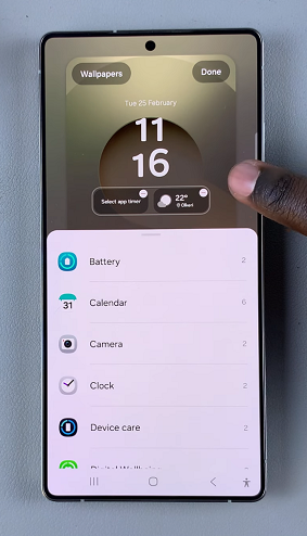 How To Remove Lock Screen Widgets On Galaxy S25