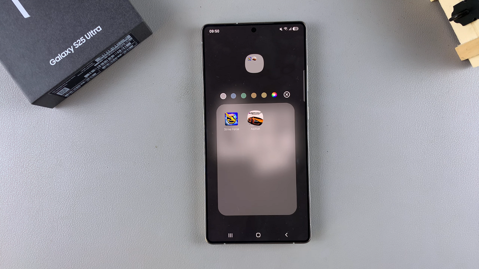 How To Customize App Folders On Home Screen On Galaxy S25
