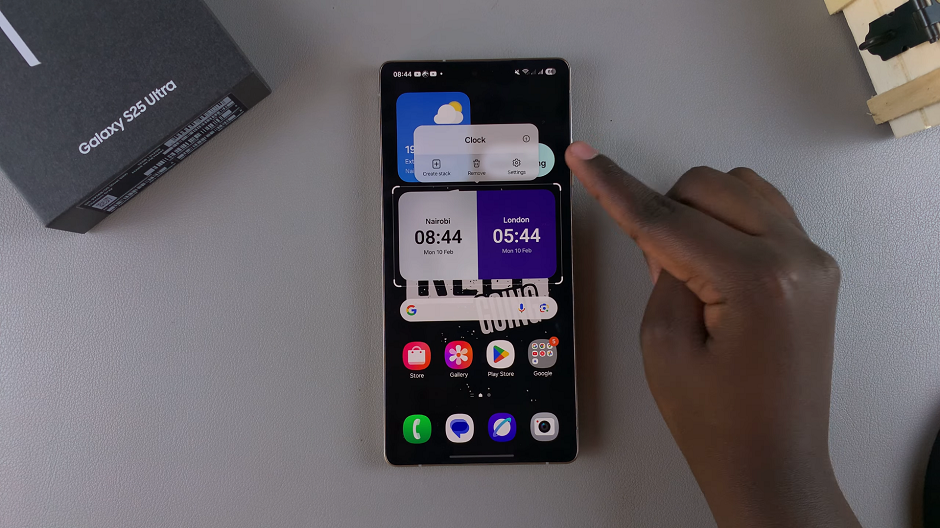 How To Customize Dual Clock Widget On Galaxy S25