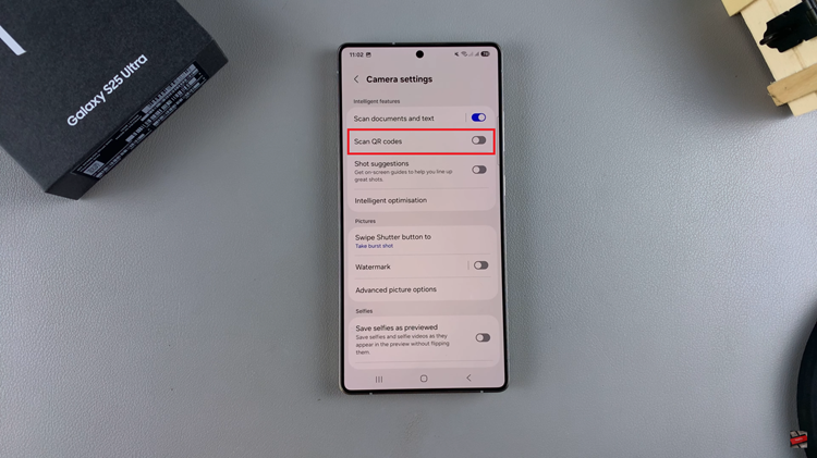 How To Scan QR Code With Samsung Galaxy S25 & S25 Ultra