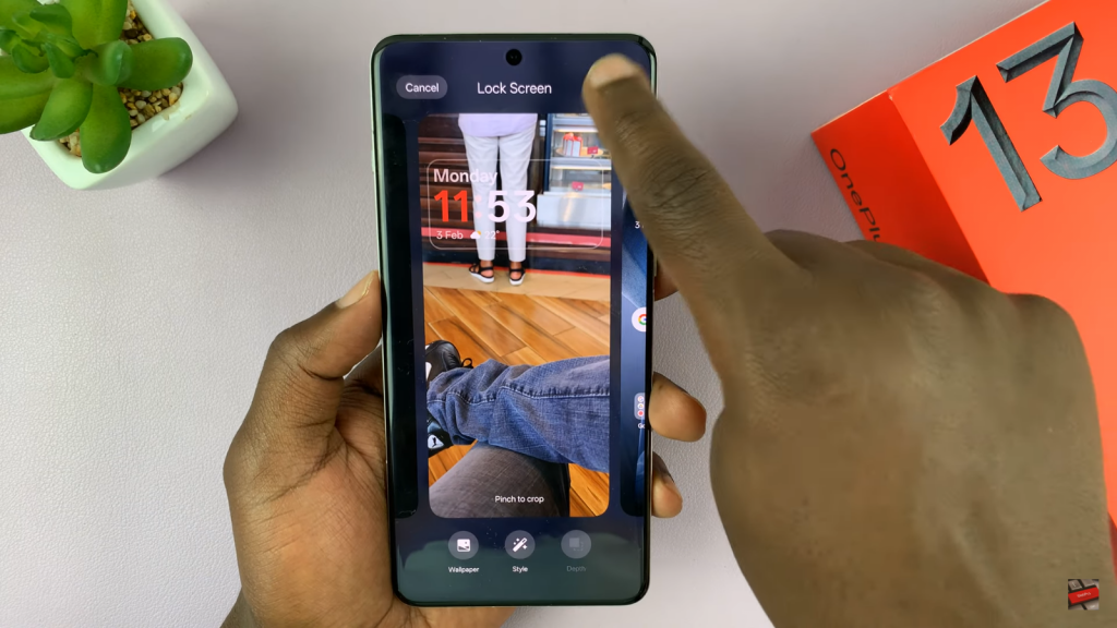 Change Wallpaper On OnePlus 13