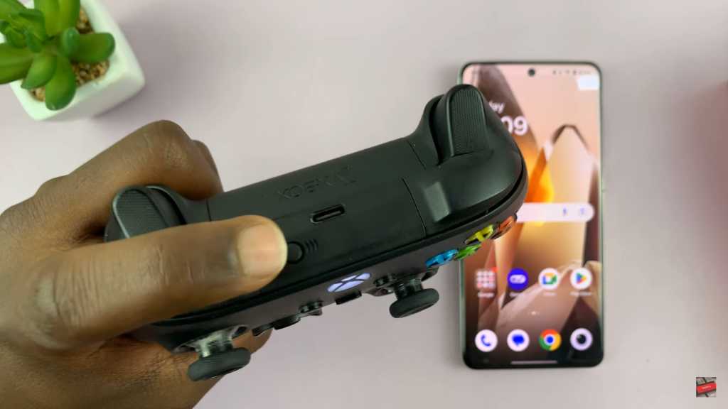  Connect An Xbox Controller To OnePlus 13
