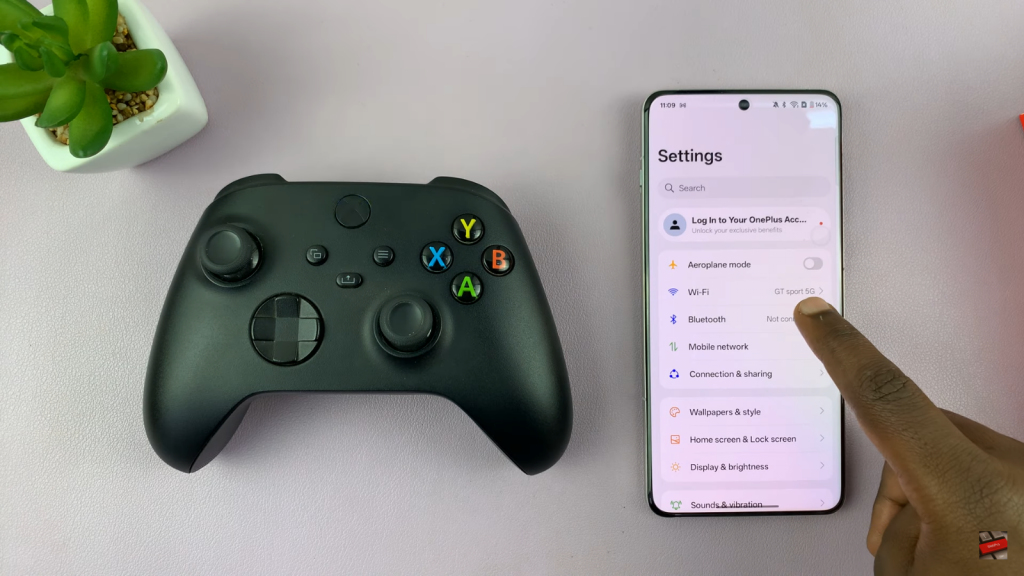  Connect An Xbox Controller To OnePlus 13