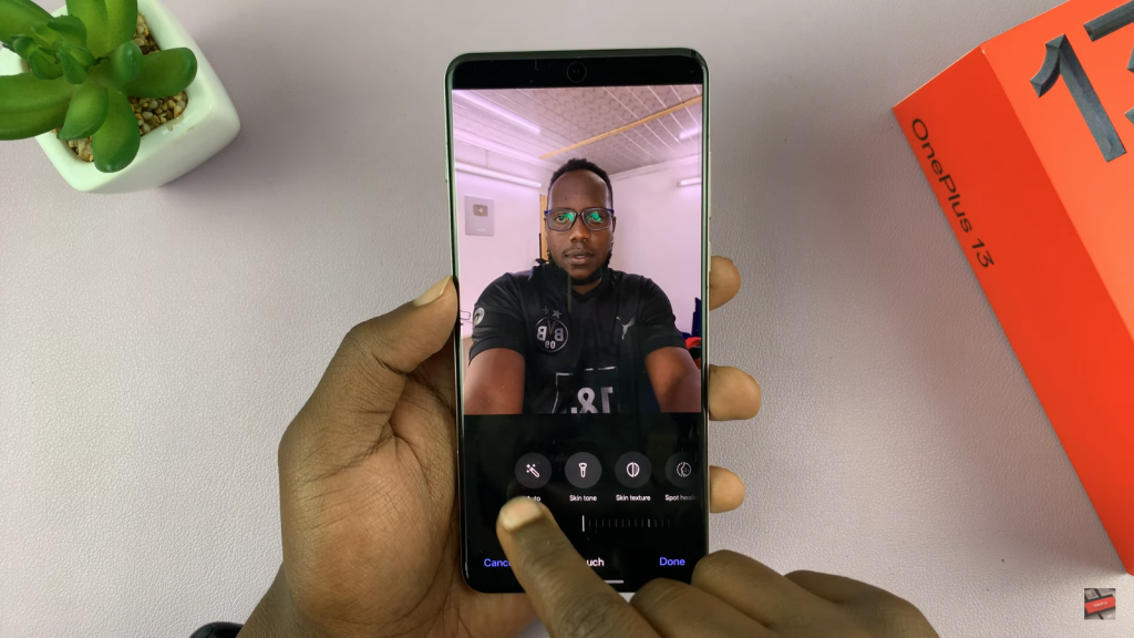 Retouch Selfies On OnePlus 13