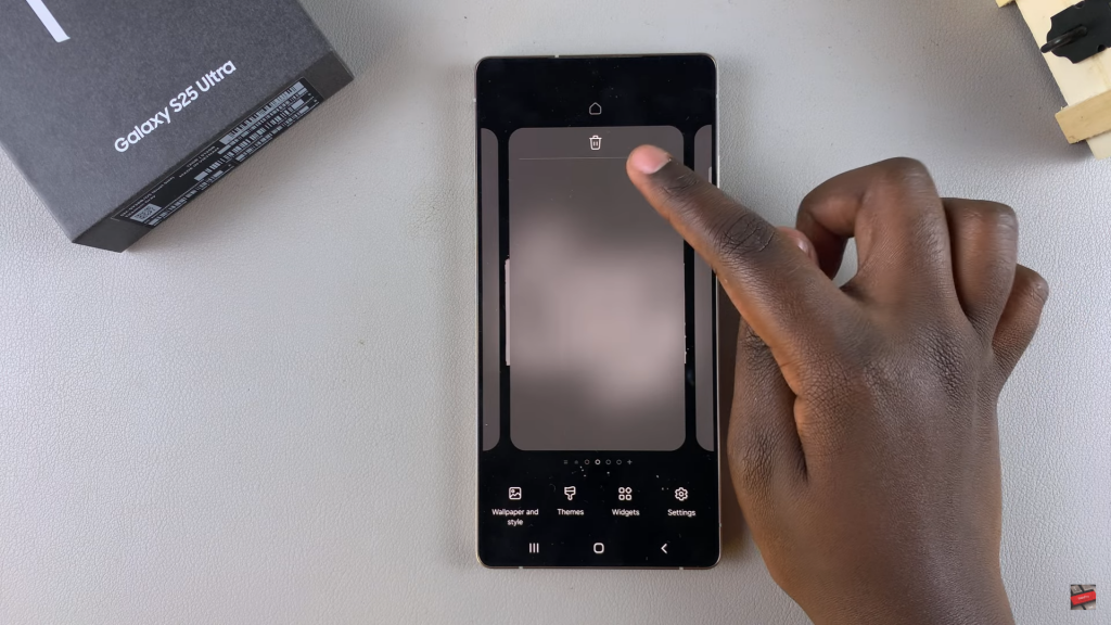 Delete Home Screen Pages On Samsung Galaxy S25