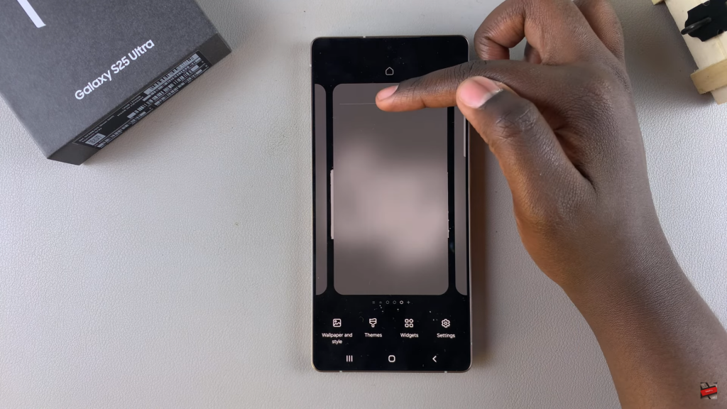 Delete Home Screen Pages On Samsung Galaxy S25