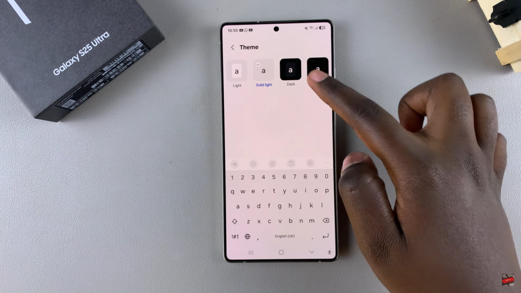 Change Keyboard Theme On Samsung Galaxy S25