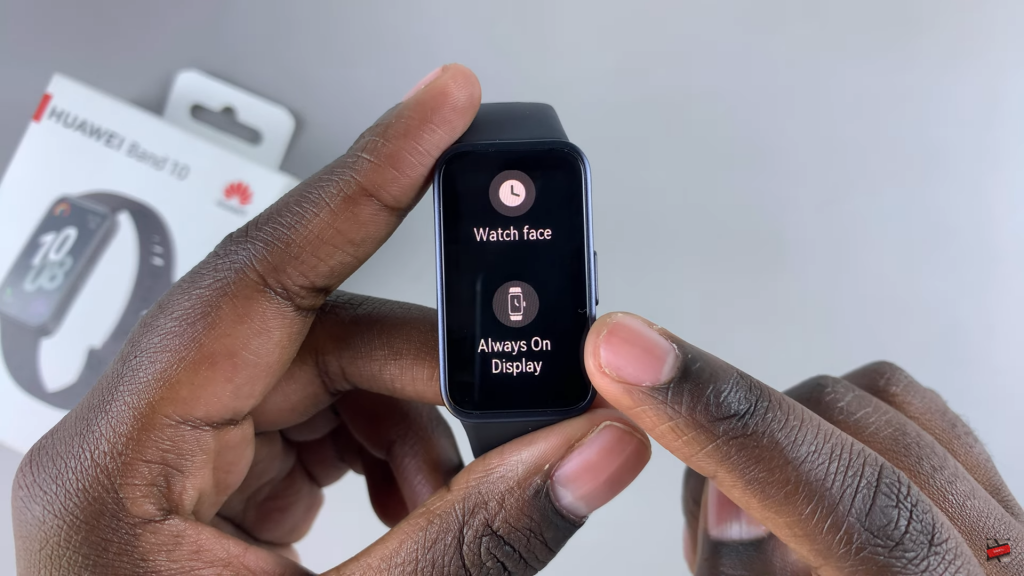 Disable Always On Display On Huawei Band 10