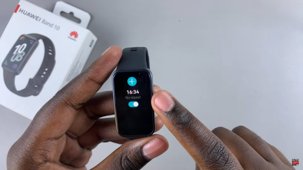 Turn Alarm On/Off On Huawei Band 10
