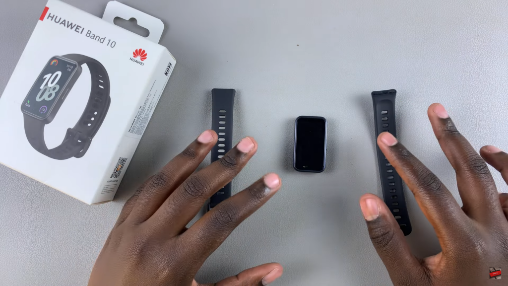 Change Straps Of Huawei Band 10